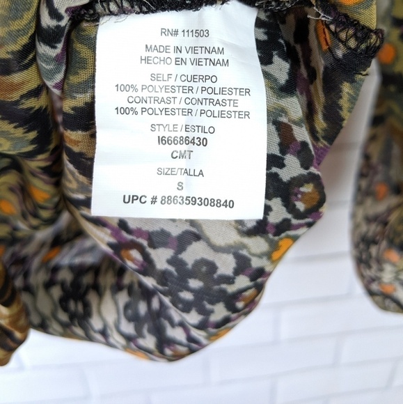 Lily Rose Multicolor Patterned Peasant Top small - Picture 5 of 5